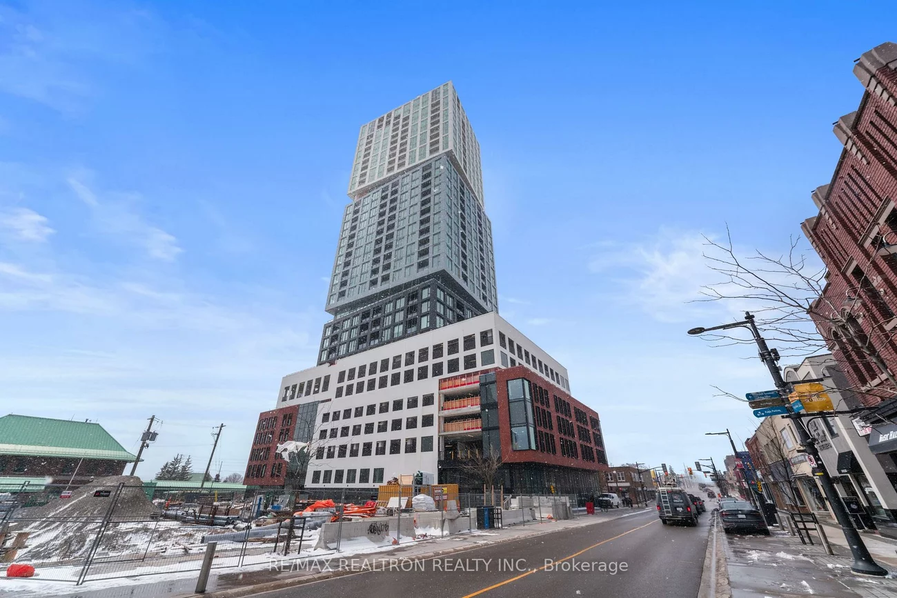 39, Mary, City Centre, Barrie