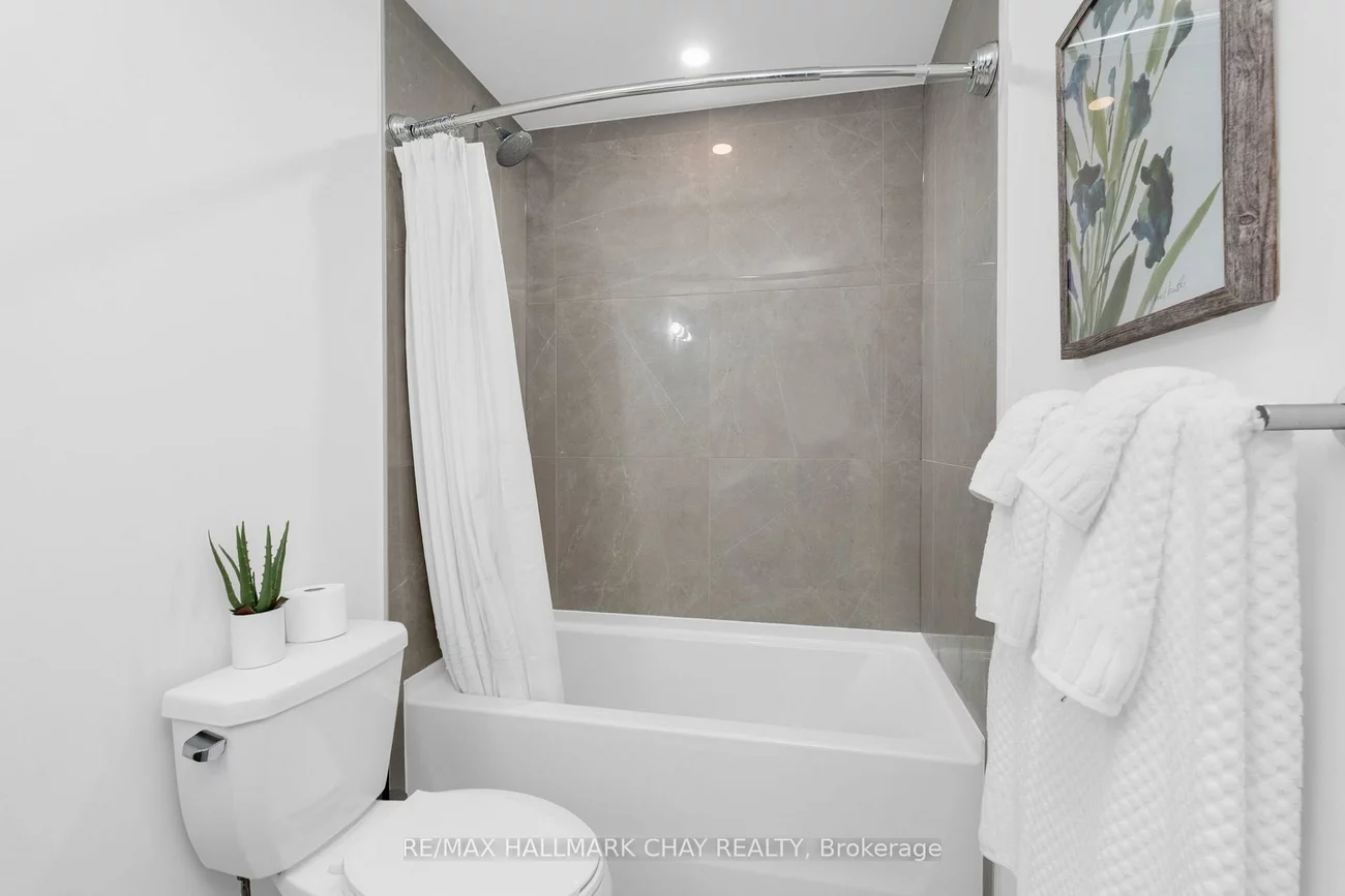 58, Lakeside, Little Lake, Barrie