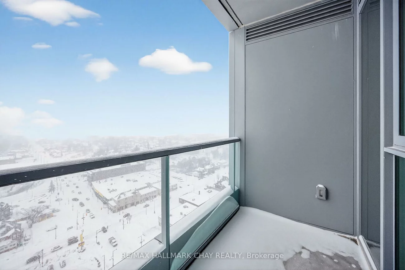 39, Mary, City Centre, Barrie