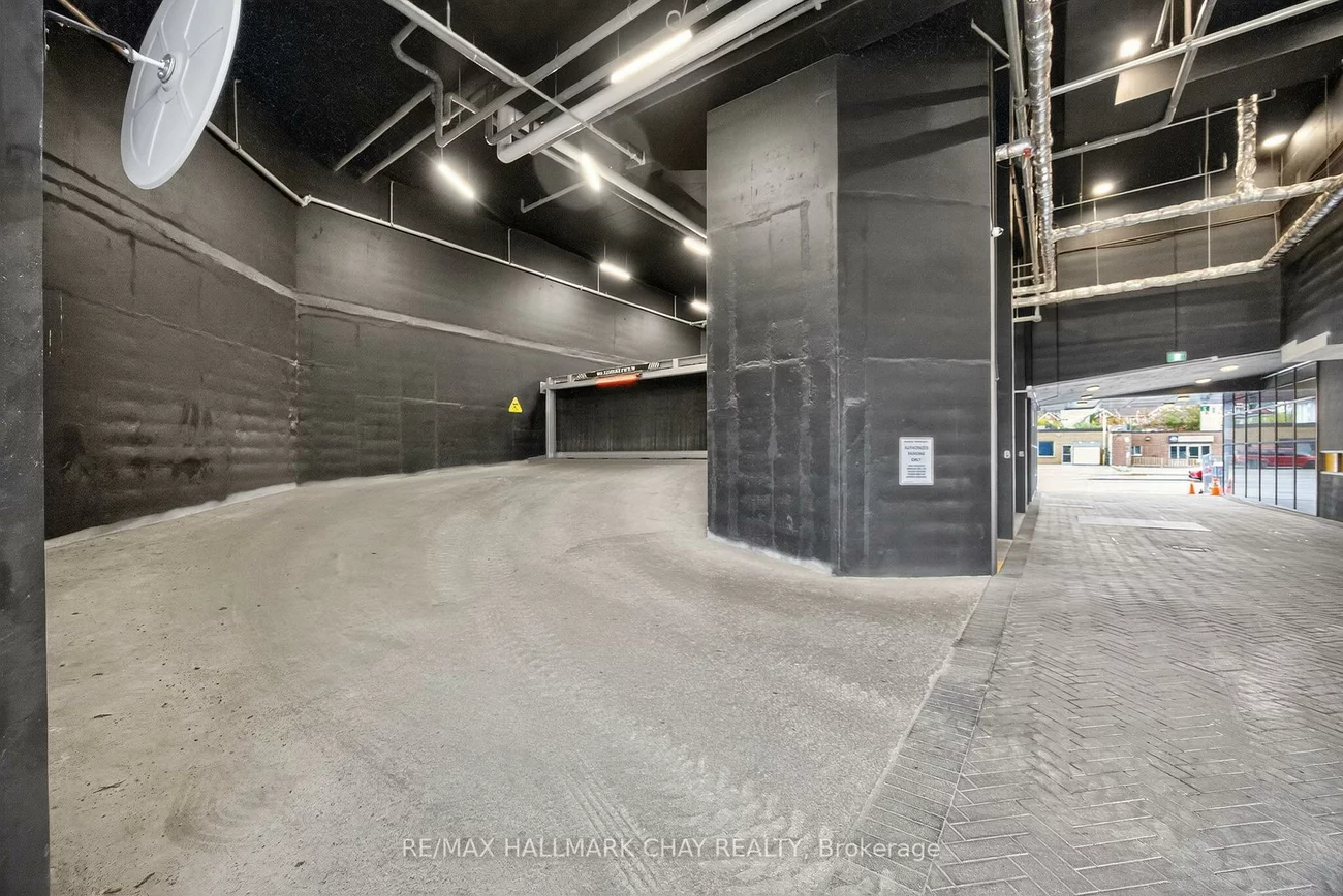 39, Mary, City Centre, Barrie