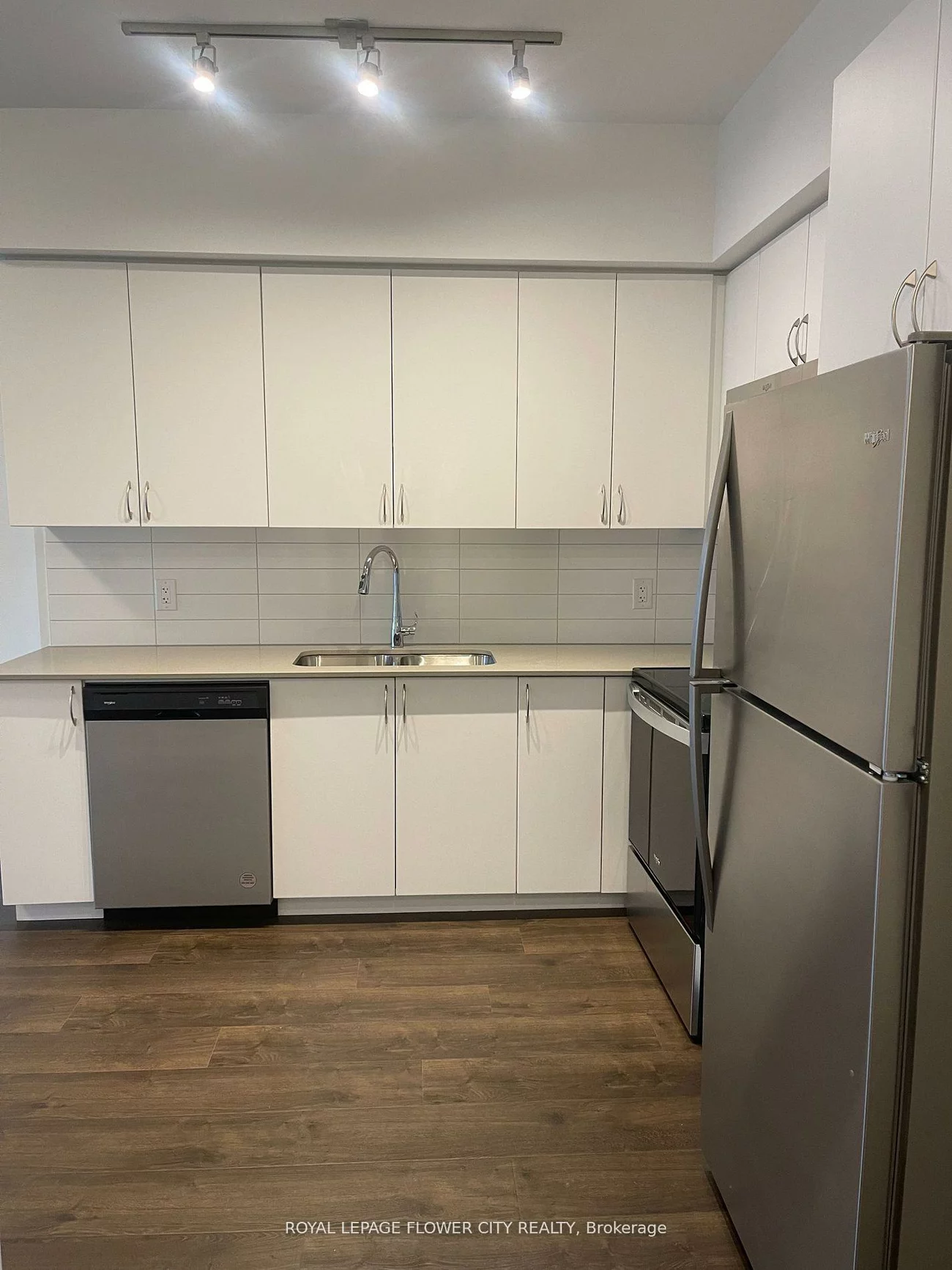 56, Lakeside, Little Lake, Barrie