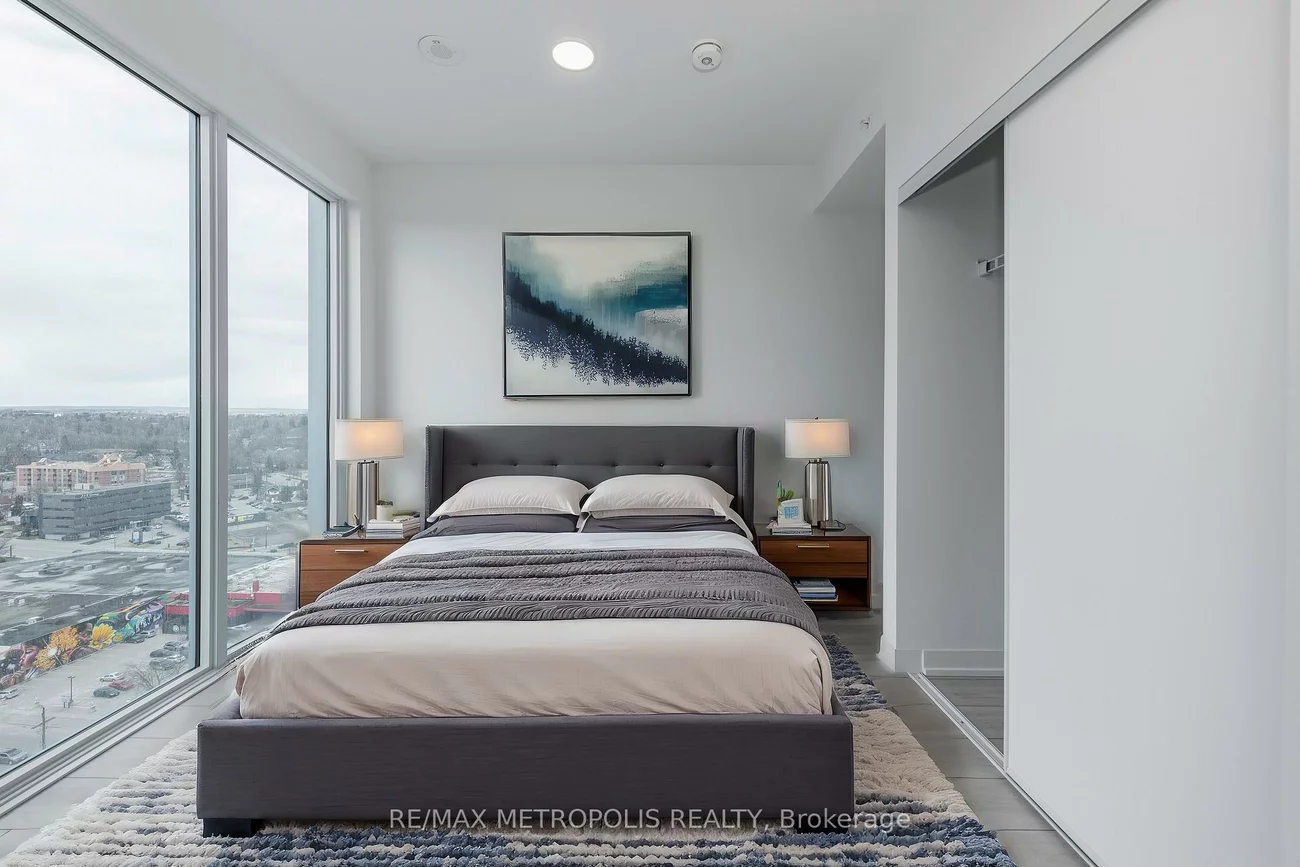 39, Mary, City Centre, Barrie