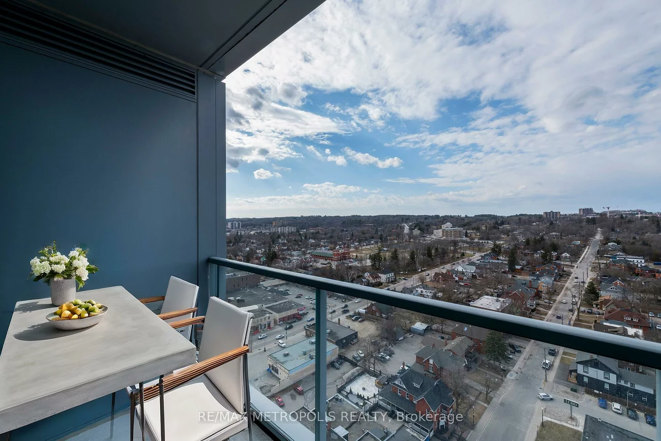 39, Mary, City Centre, Barrie