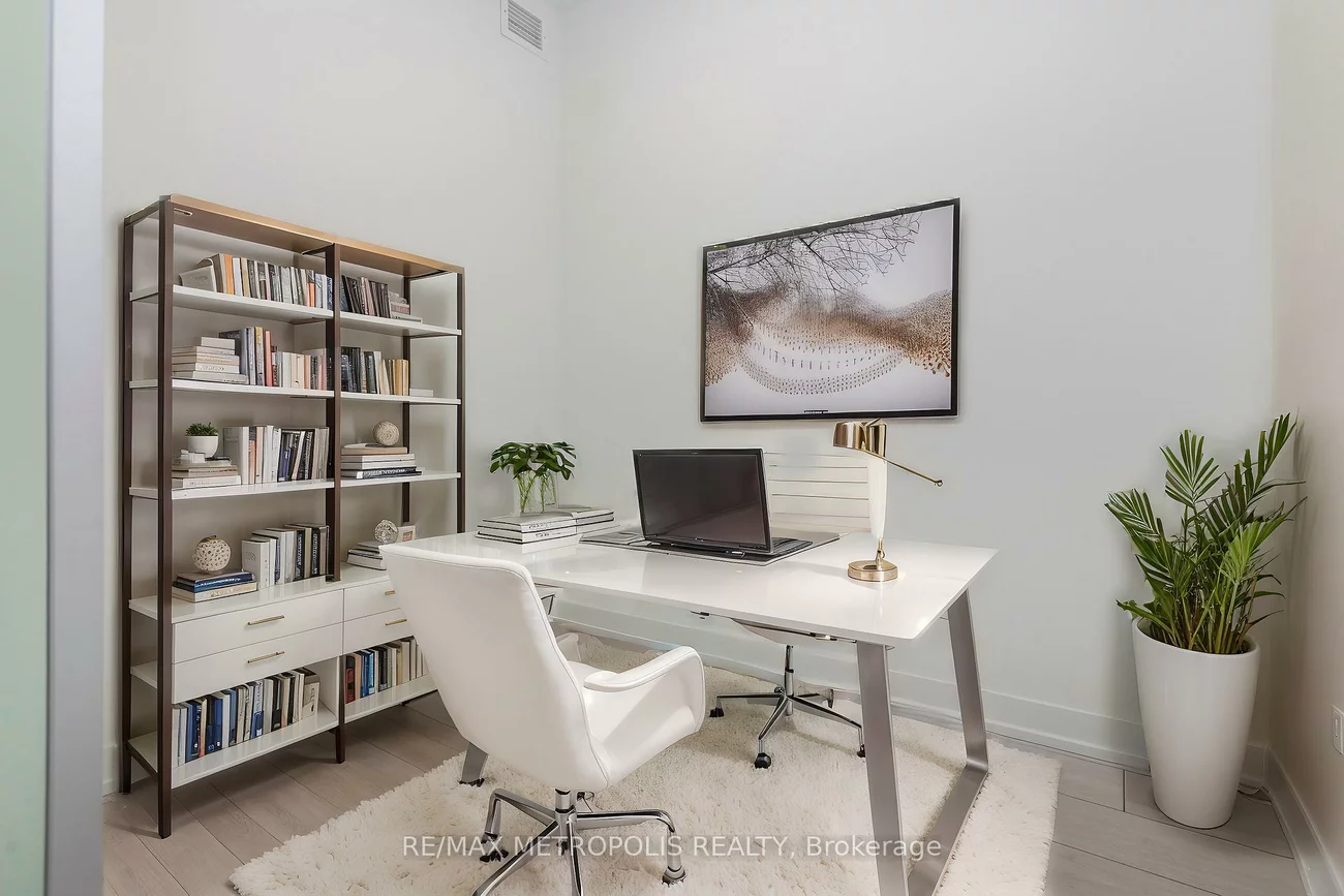 39, Mary, City Centre, Barrie