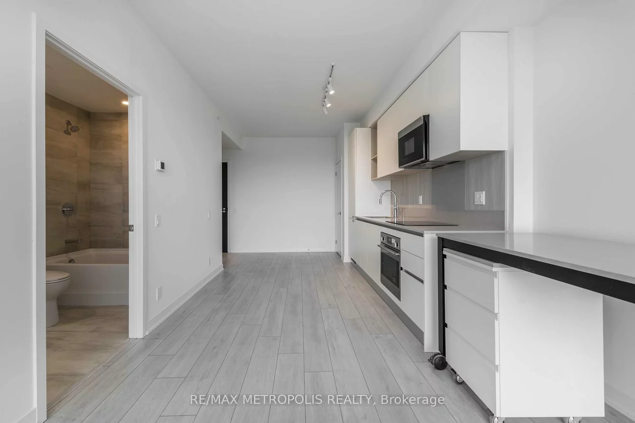 39, Mary, City Centre, Barrie