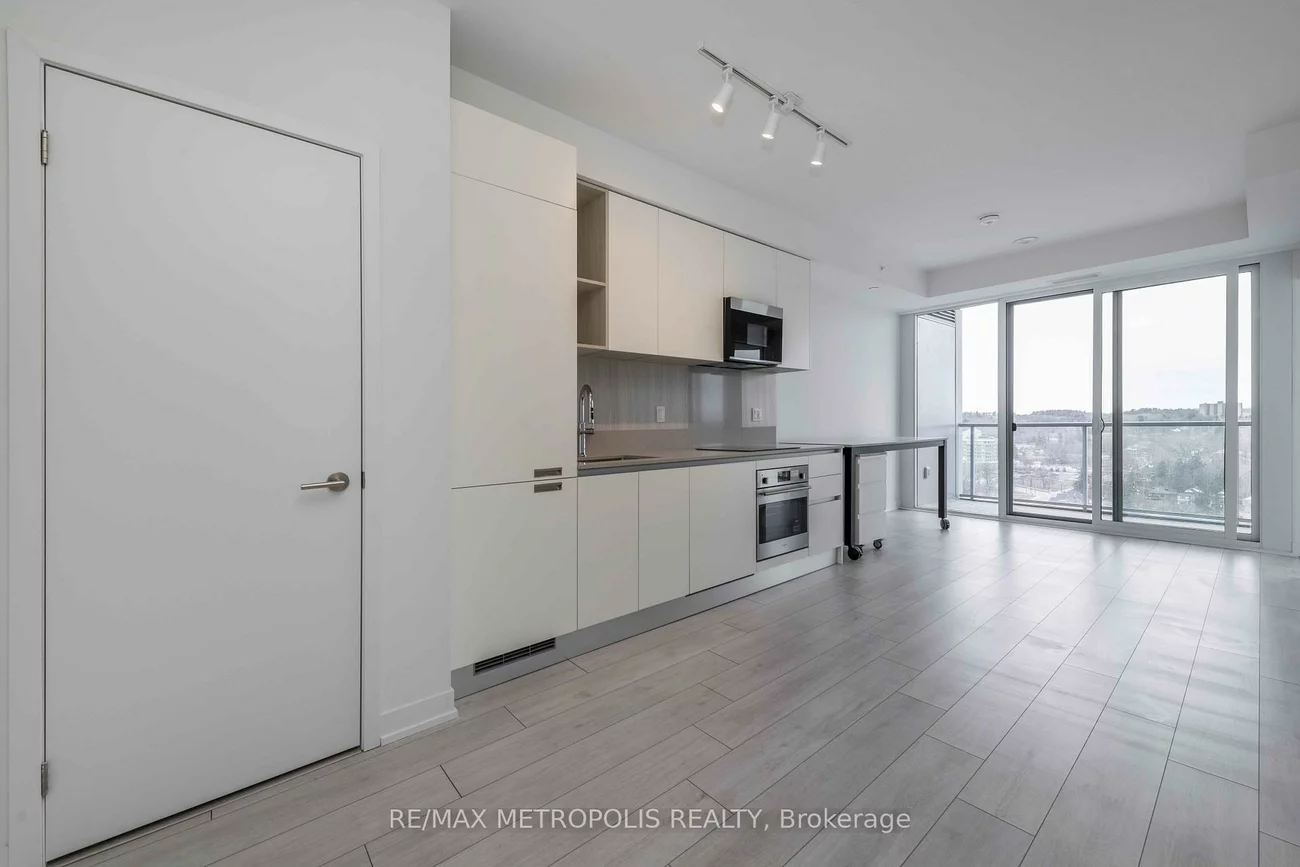 39, Mary, City Centre, Barrie