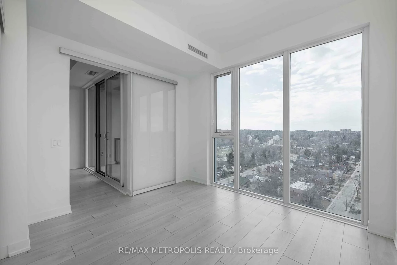 39, Mary, City Centre, Barrie