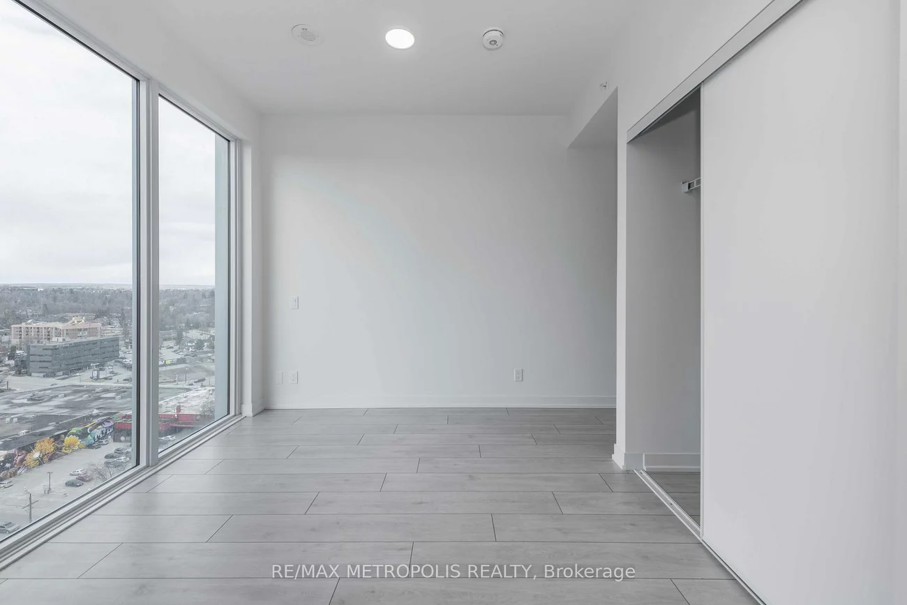 39, Mary, City Centre, Barrie