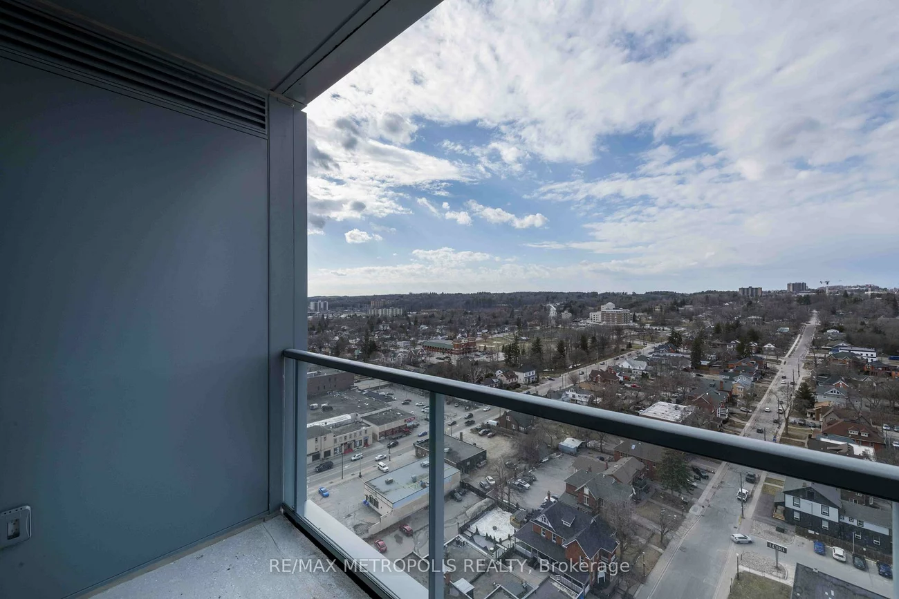 39, Mary, City Centre, Barrie