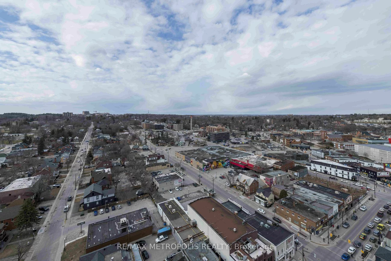 39, Mary, City Centre, Barrie