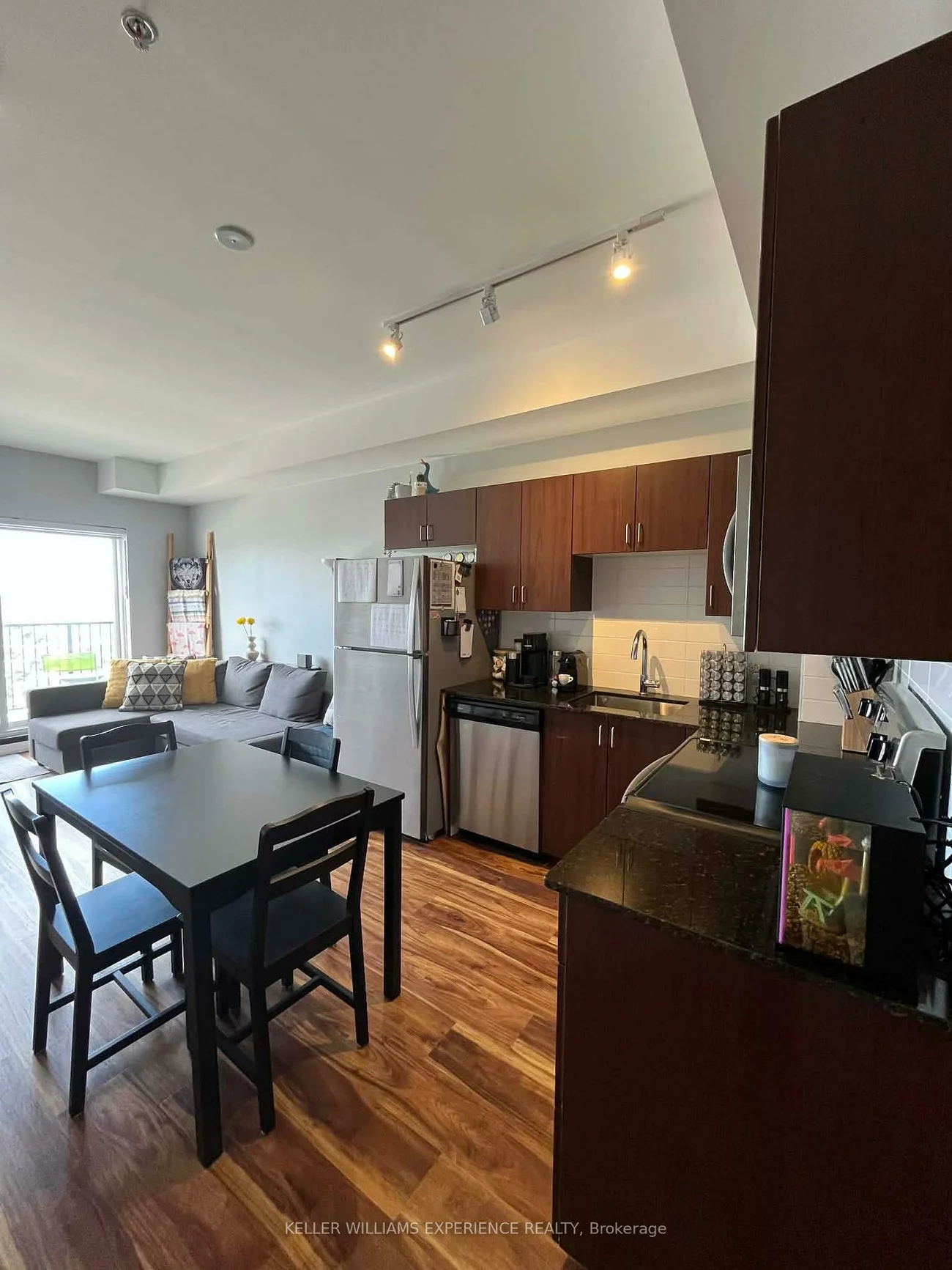 430, Essa, Holly, Barrie