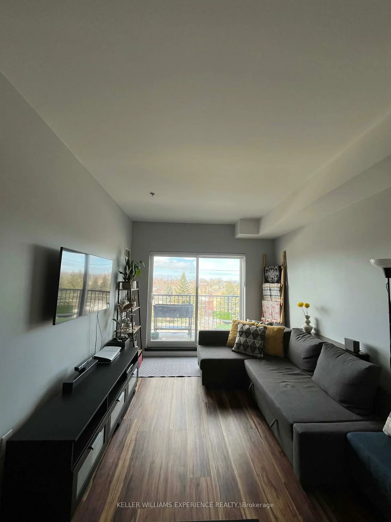 430, Essa, Holly, Barrie