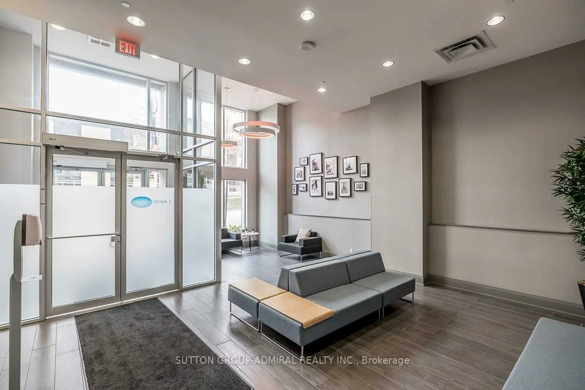 111, Worsley, City Centre, Barrie