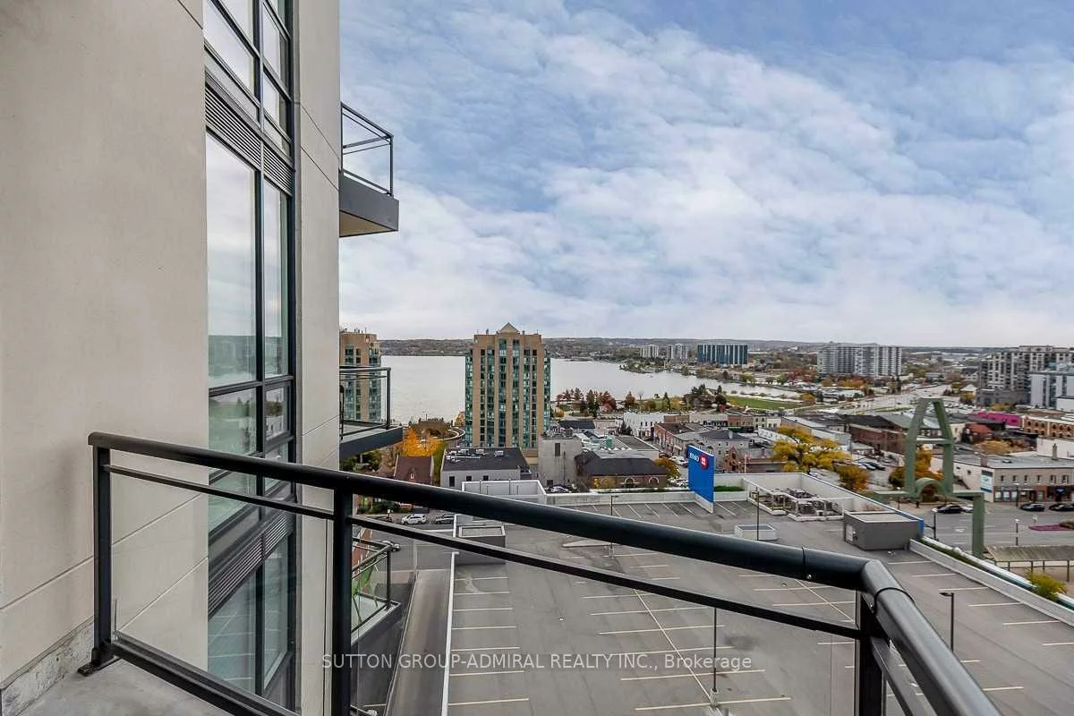 111, Worsley, City Centre, Barrie