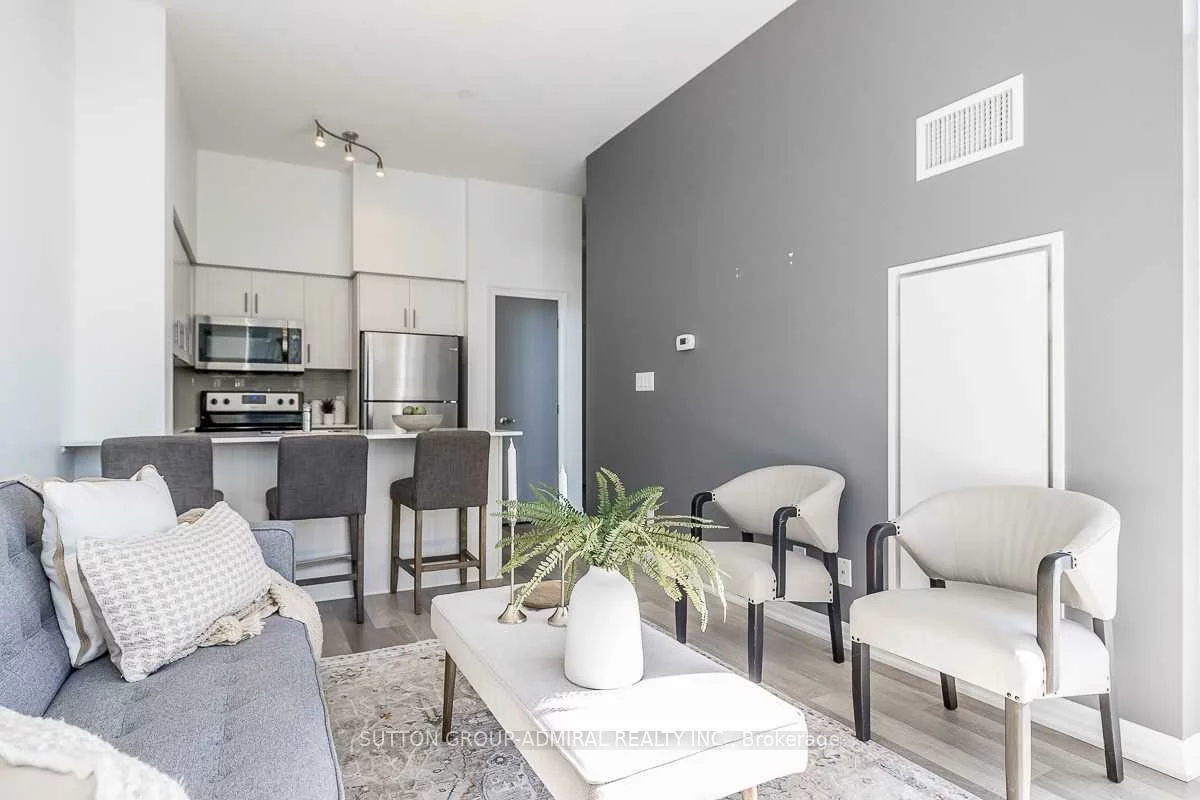 111, Worsley, City Centre, Barrie