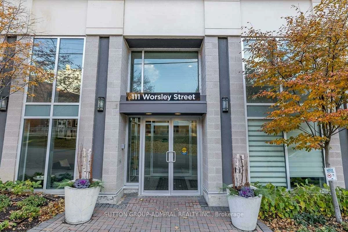 111, Worsley, City Centre, Barrie