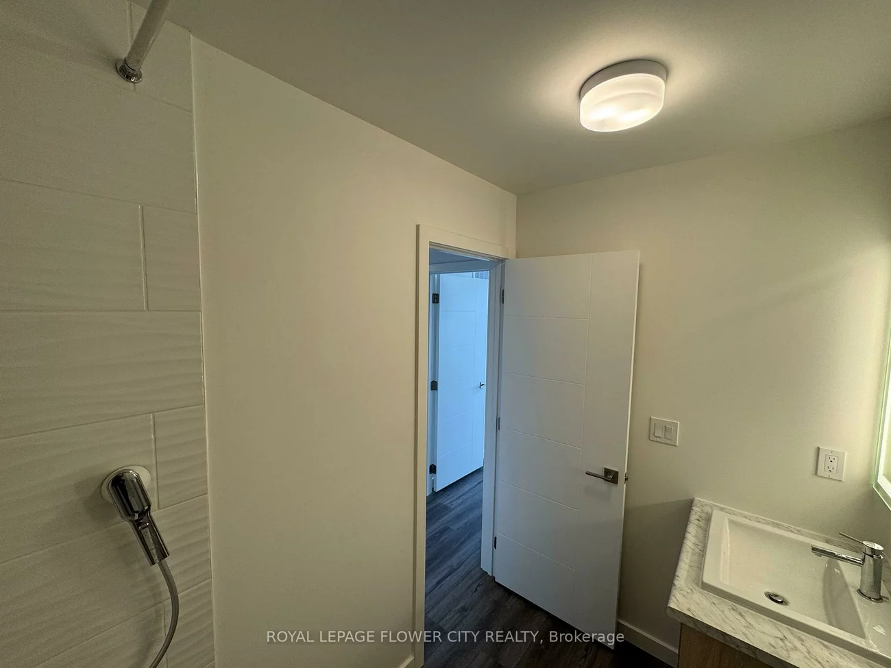 9, Rainwater, Holly, Barrie