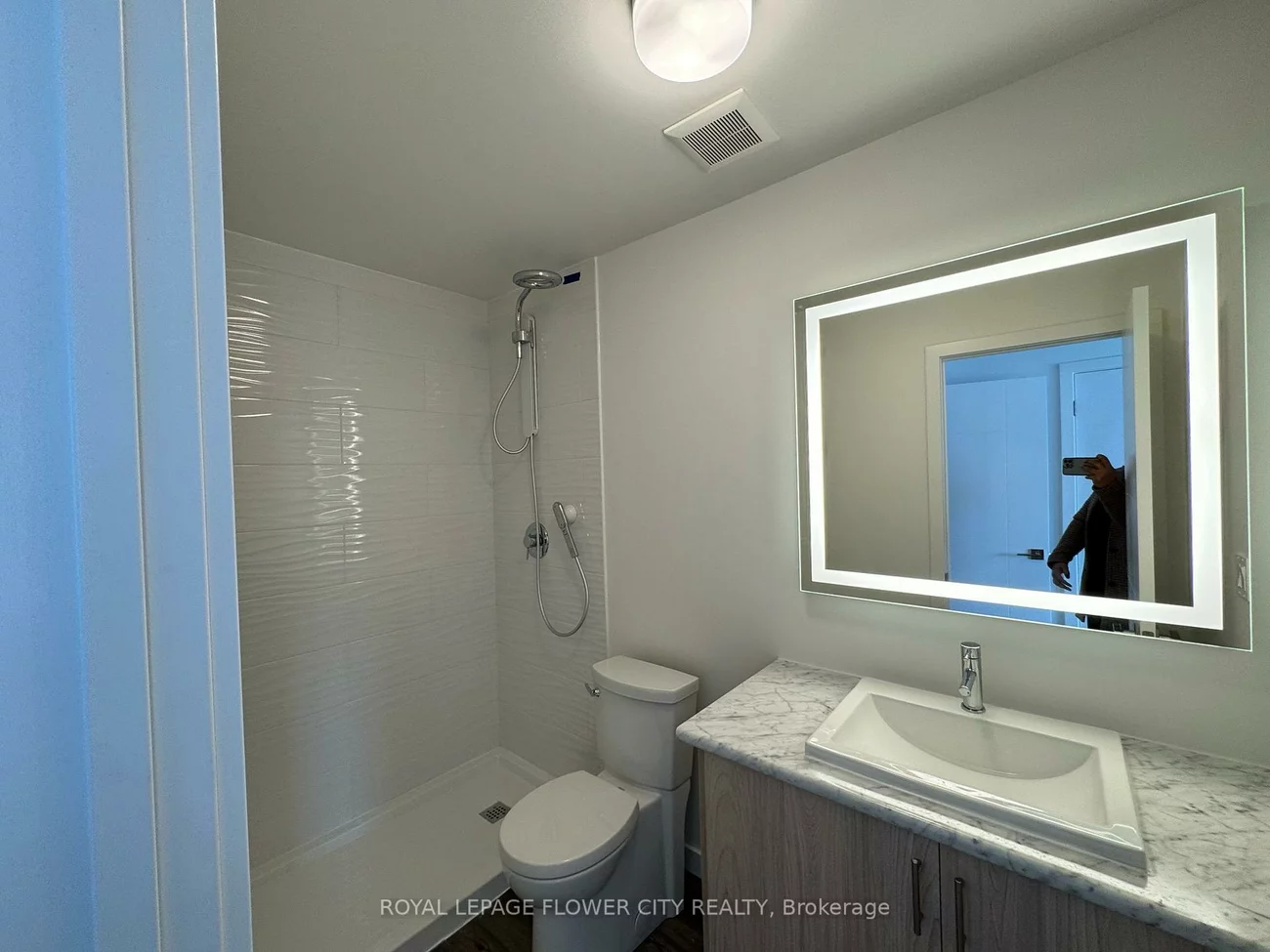 9, Rainwater, Holly, Barrie