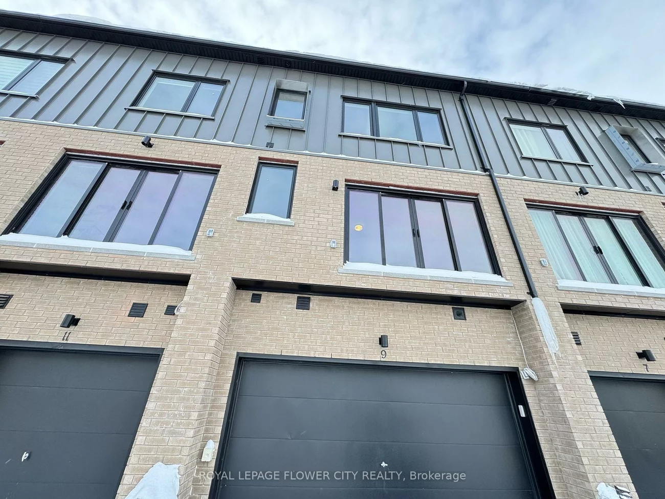 9, Rainwater, Holly, Barrie