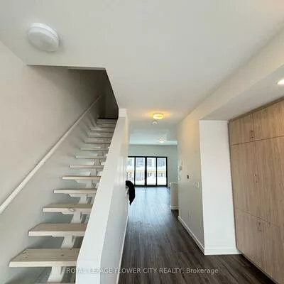 9, Rainwater, Holly, Barrie