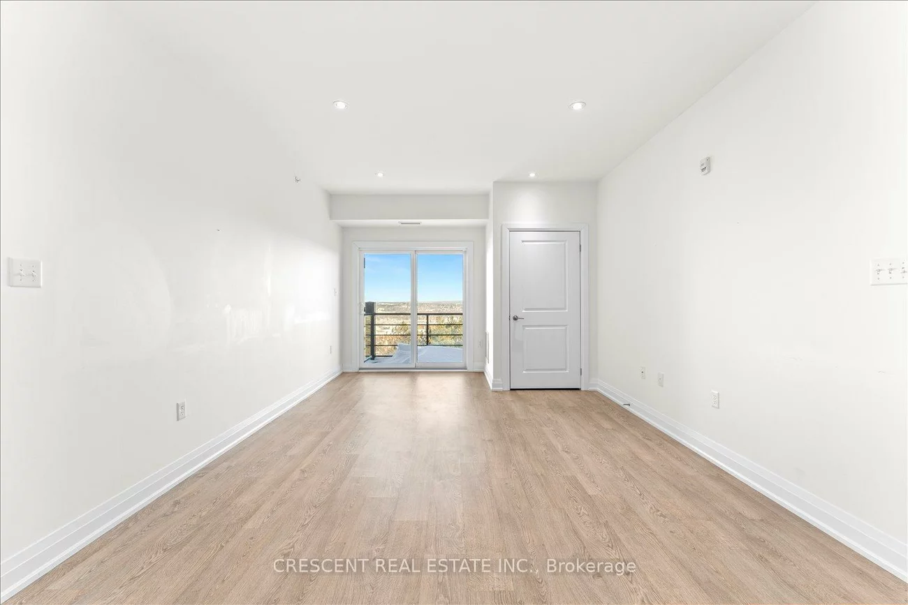 300, Essa, Ardagh, Barrie