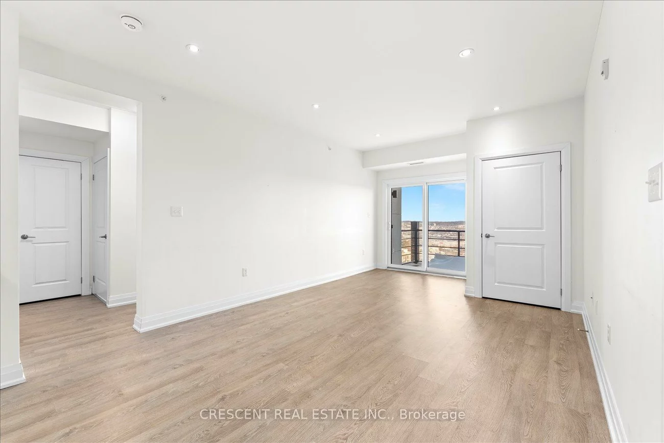 300, Essa, Ardagh, Barrie