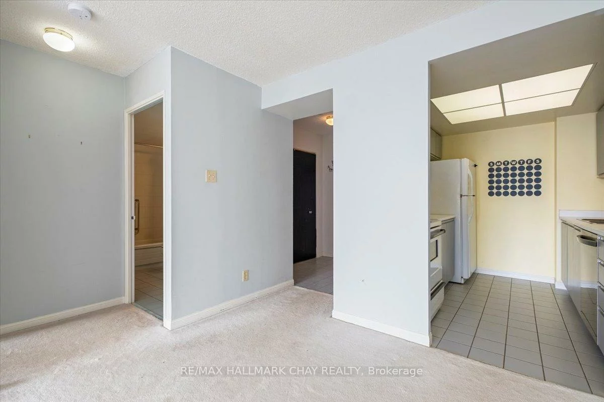 65, ELLEN, City Centre, Barrie