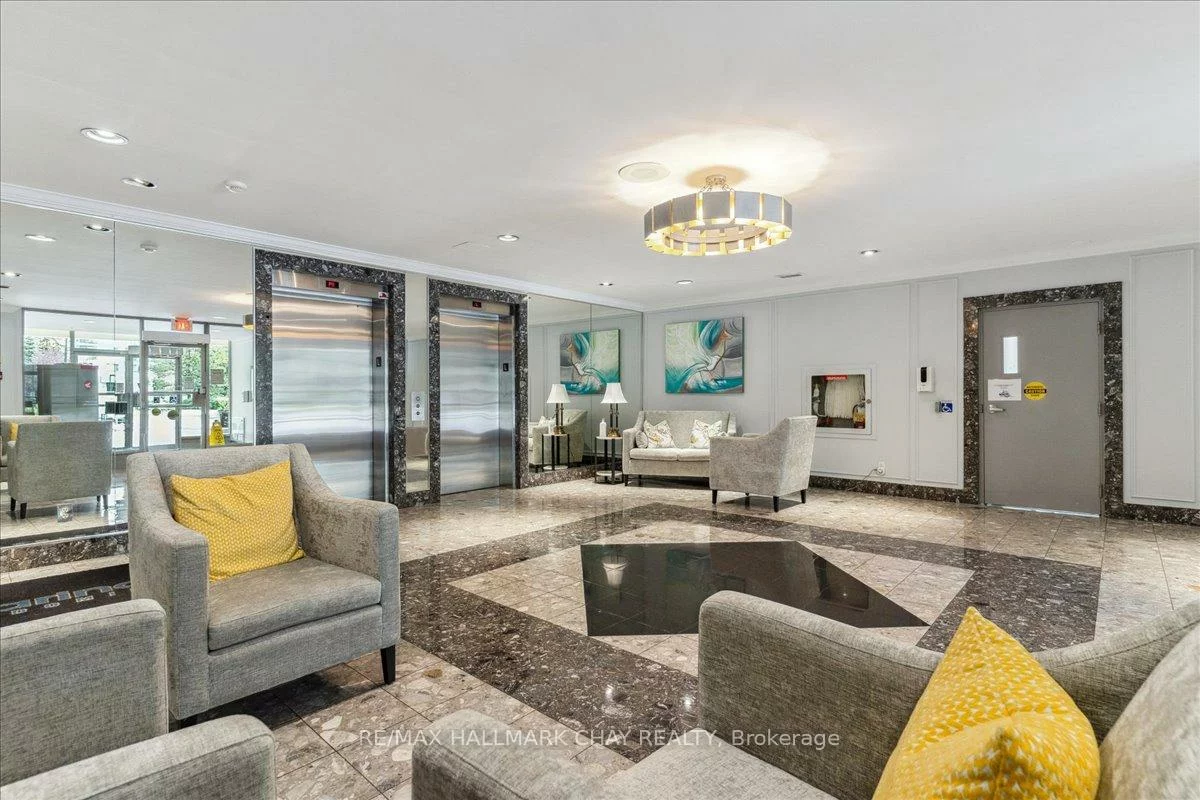 65, ELLEN, City Centre, Barrie