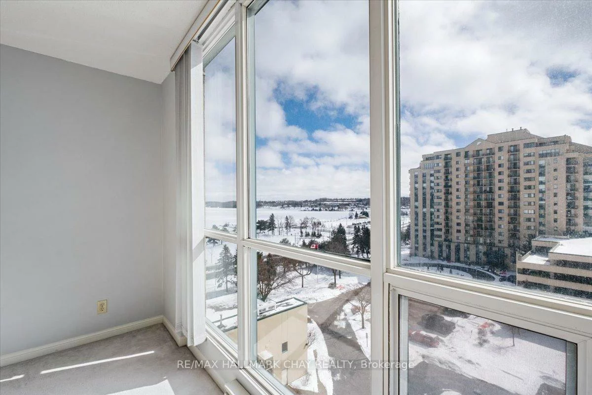 65, ELLEN, City Centre, Barrie