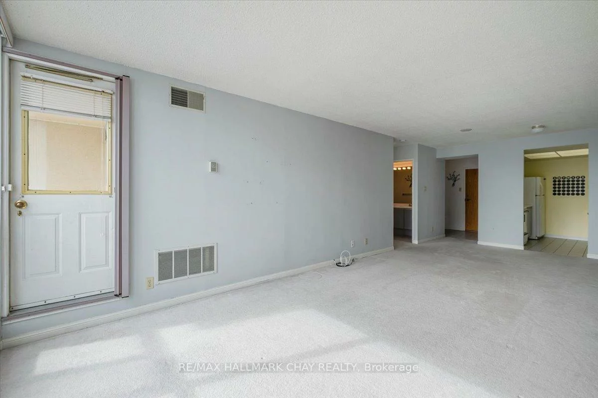 65, ELLEN, City Centre, Barrie