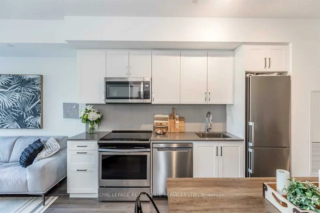 681, YONGE, Painswick South, Barrie