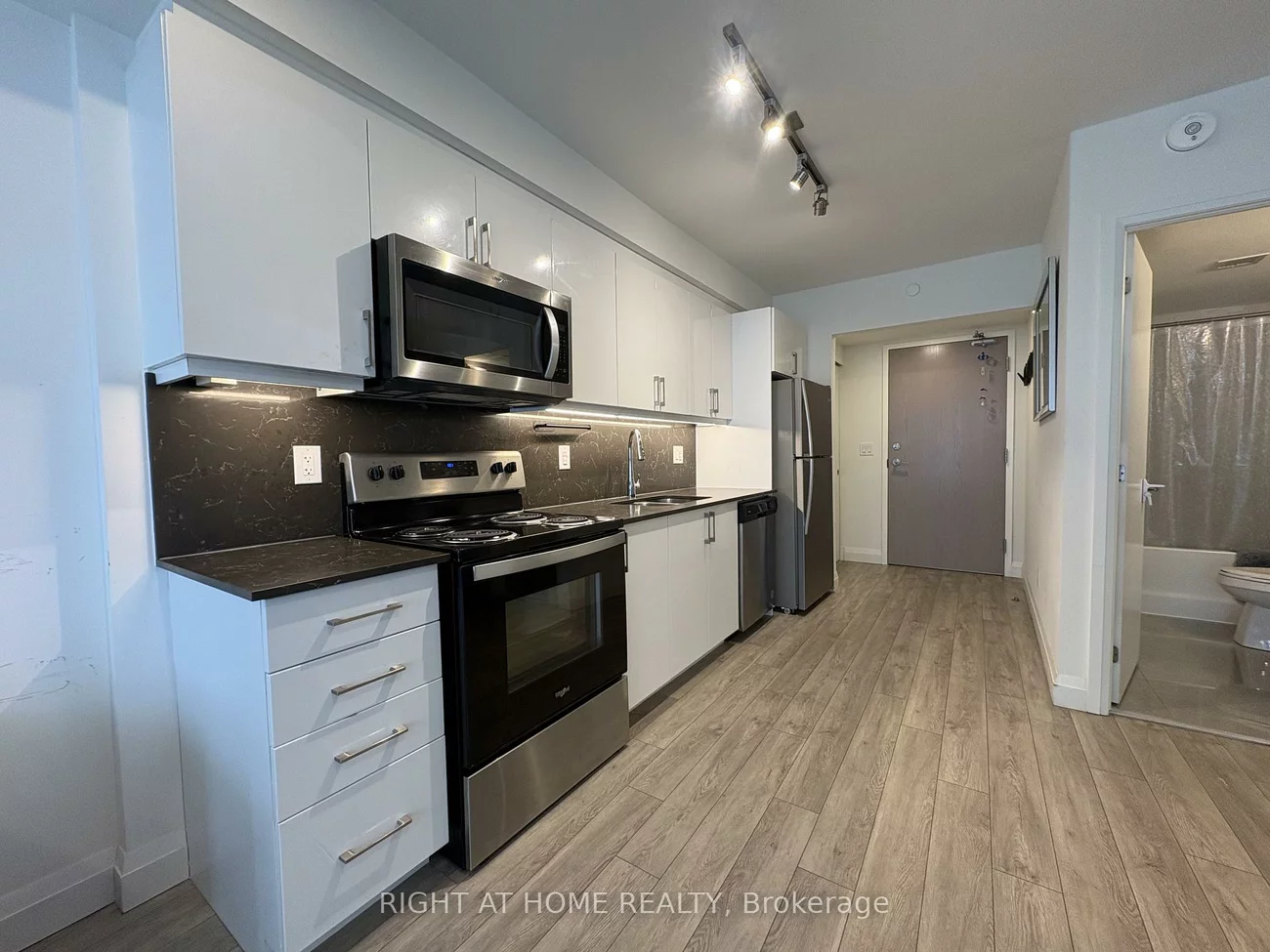 58, Lakeside, Little Lake, Barrie