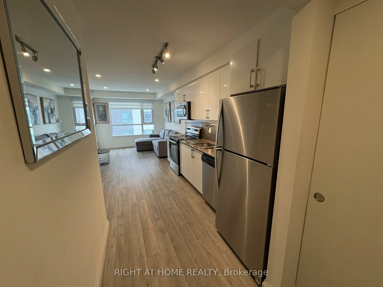 58, Lakeside, Little Lake, Barrie