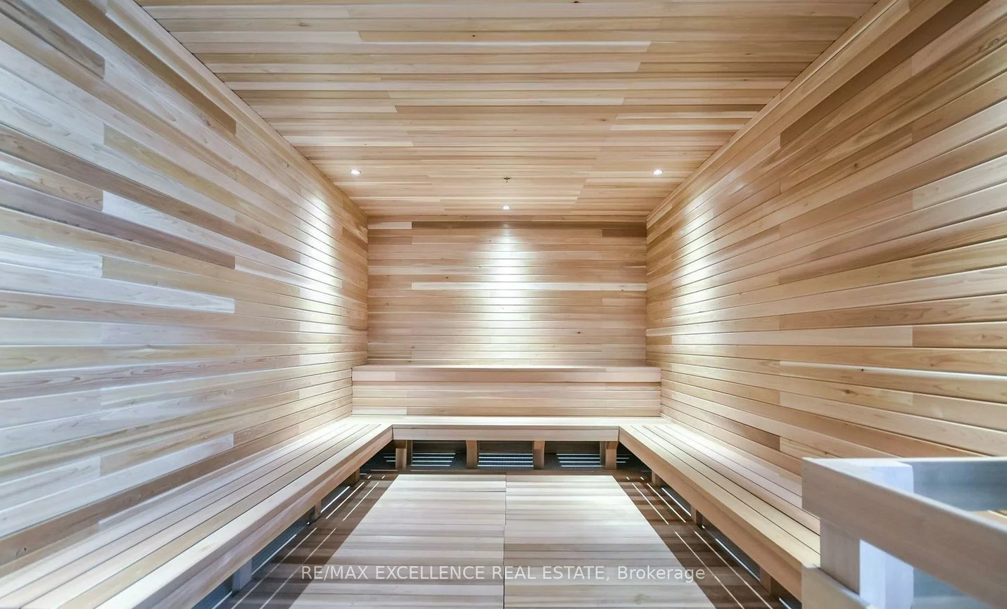 39, Mary, City Centre, Barrie