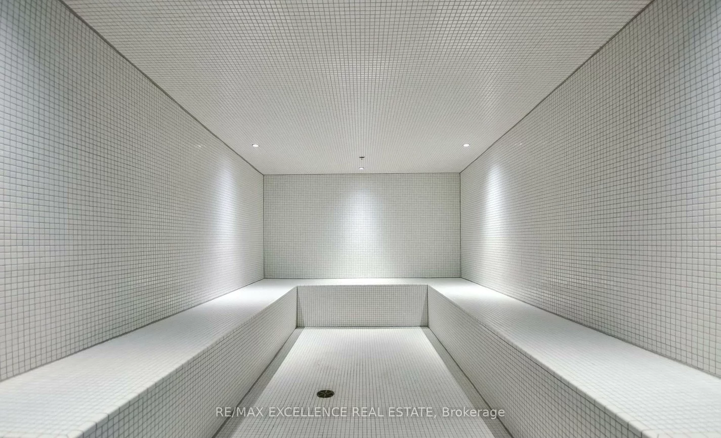 39, Mary, City Centre, Barrie