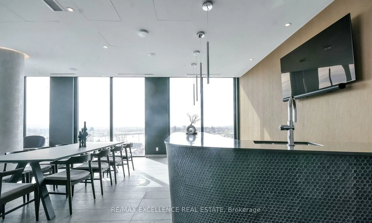 39, Mary, City Centre, Barrie