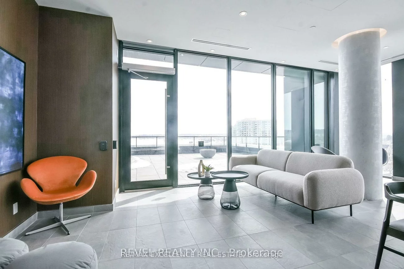 39, Mary, City Centre, Barrie