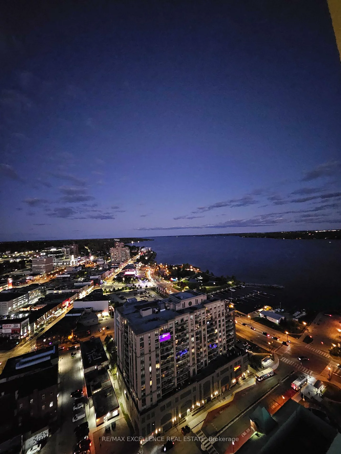 39, Mary, City Centre, Barrie