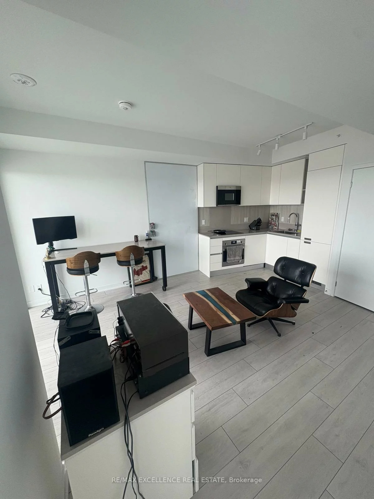 39, Mary, City Centre, Barrie