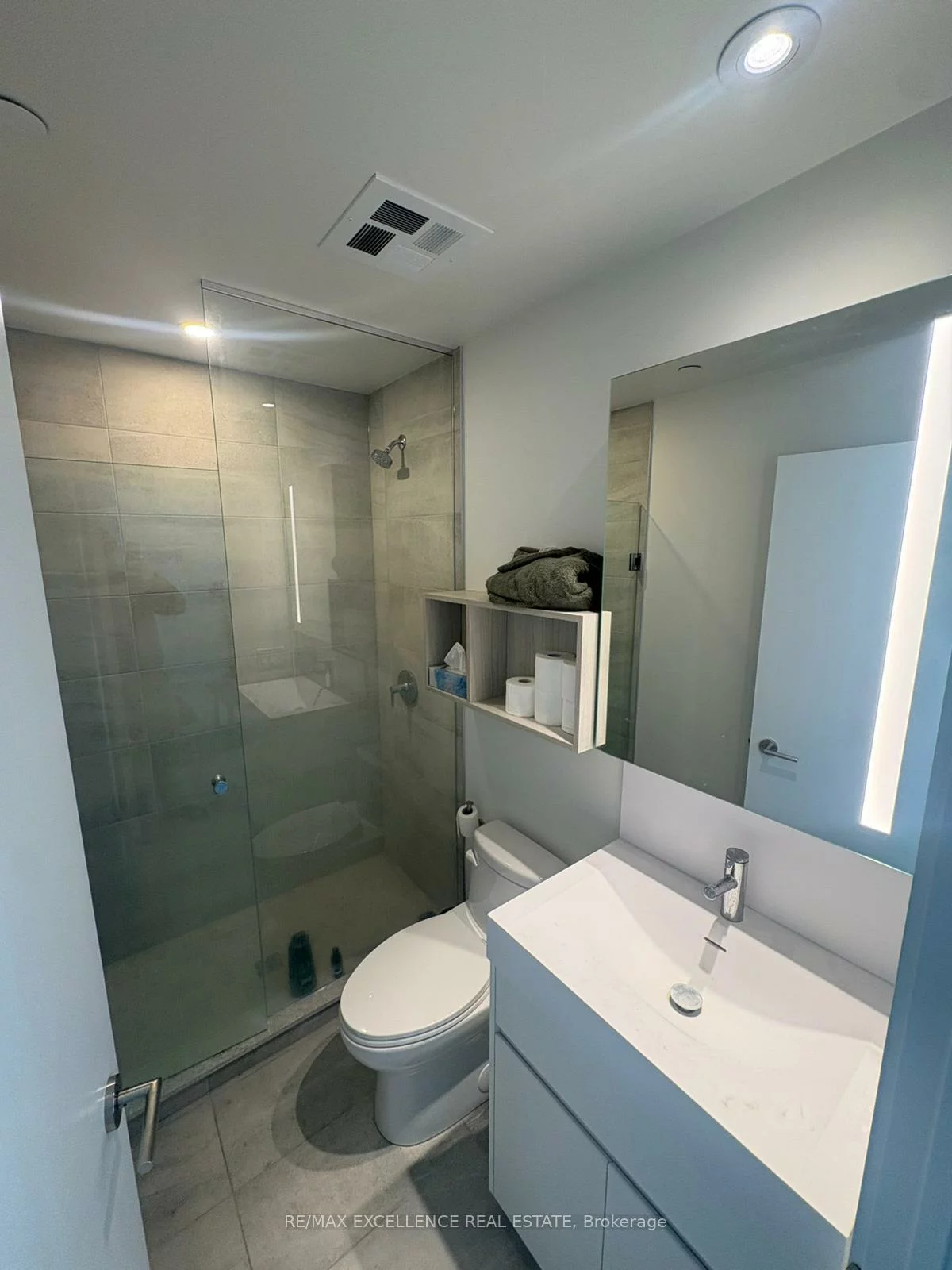 39, Mary, City Centre, Barrie