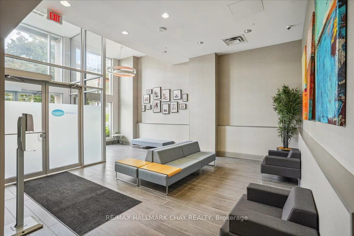 111, Worsley, City Centre, Barrie