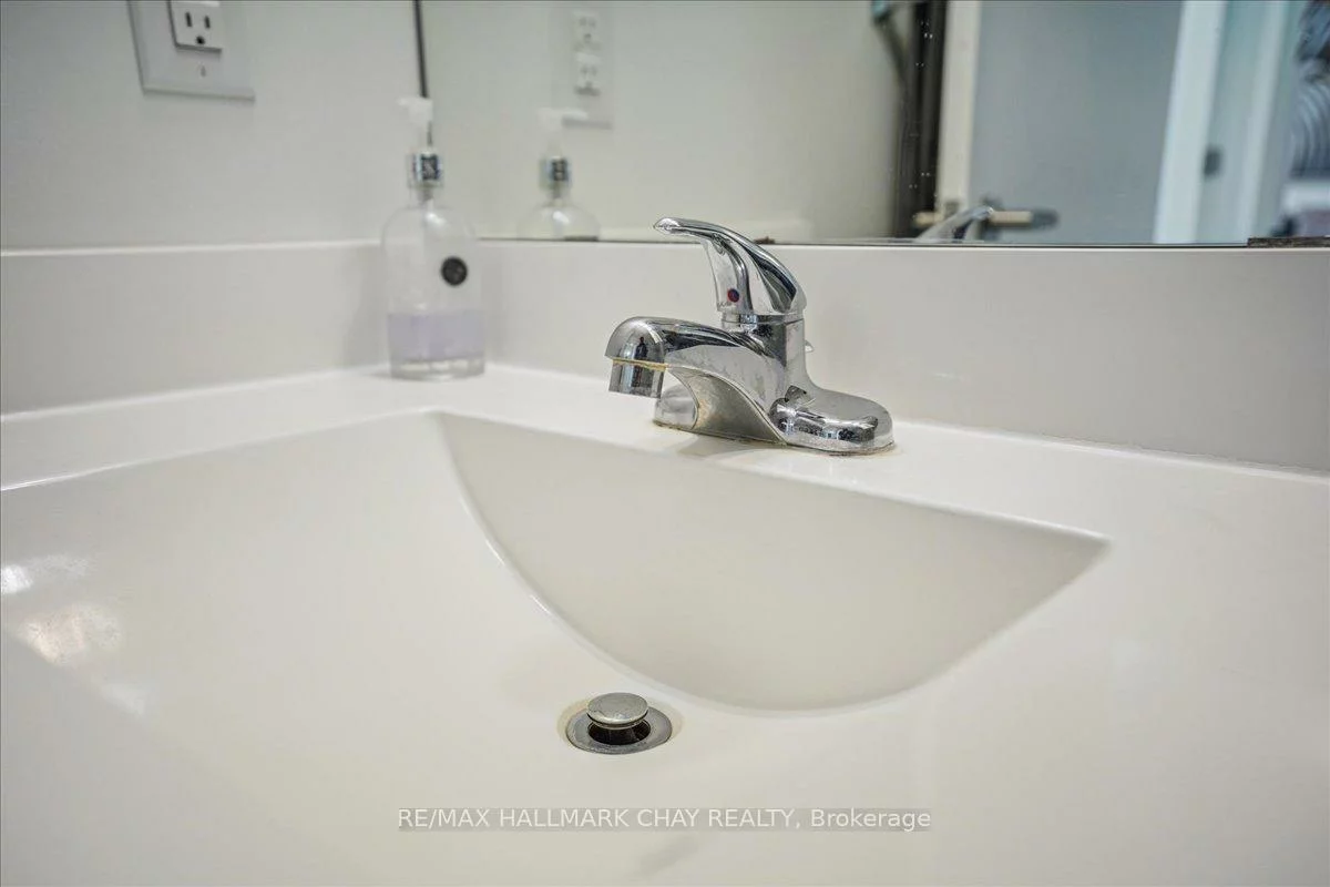 111, Worsley, City Centre, Barrie