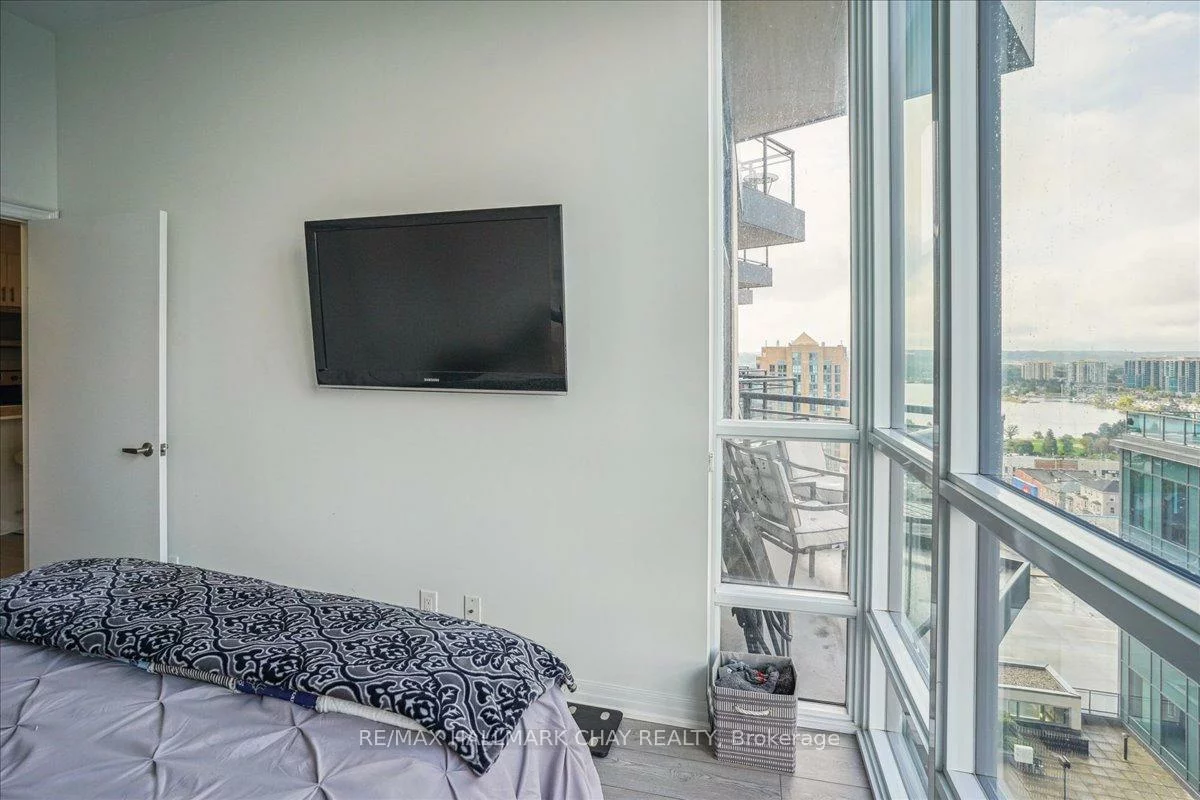 111, Worsley, City Centre, Barrie