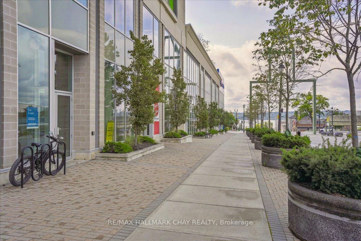 111, Worsley, City Centre, Barrie