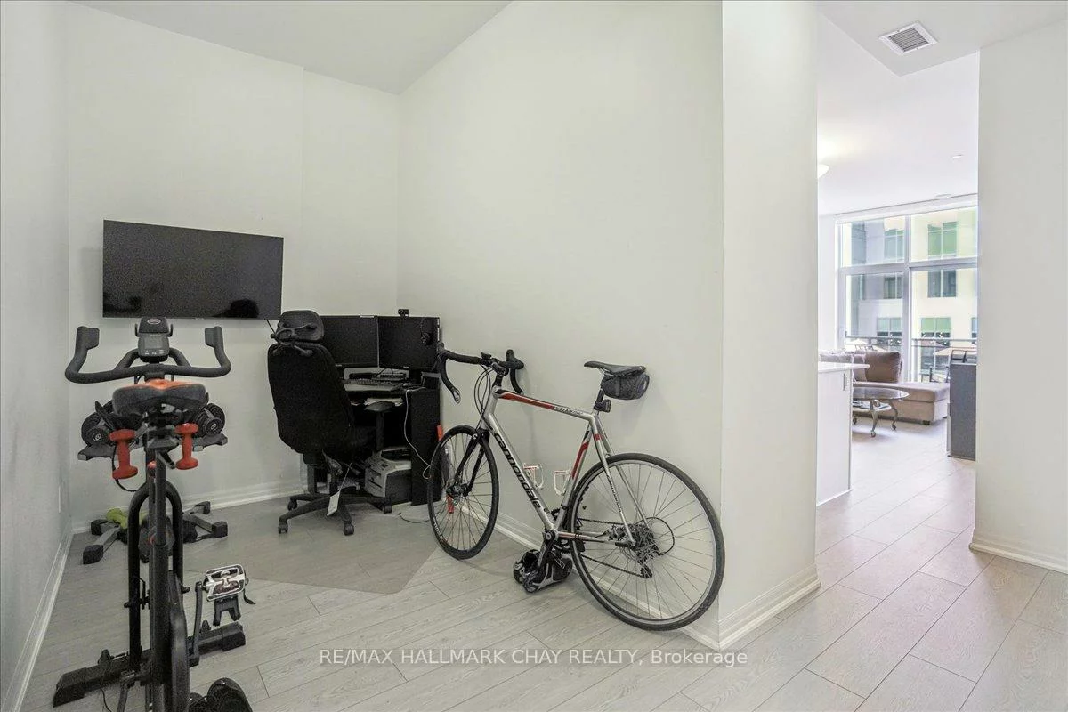 111, Worsley, City Centre, Barrie