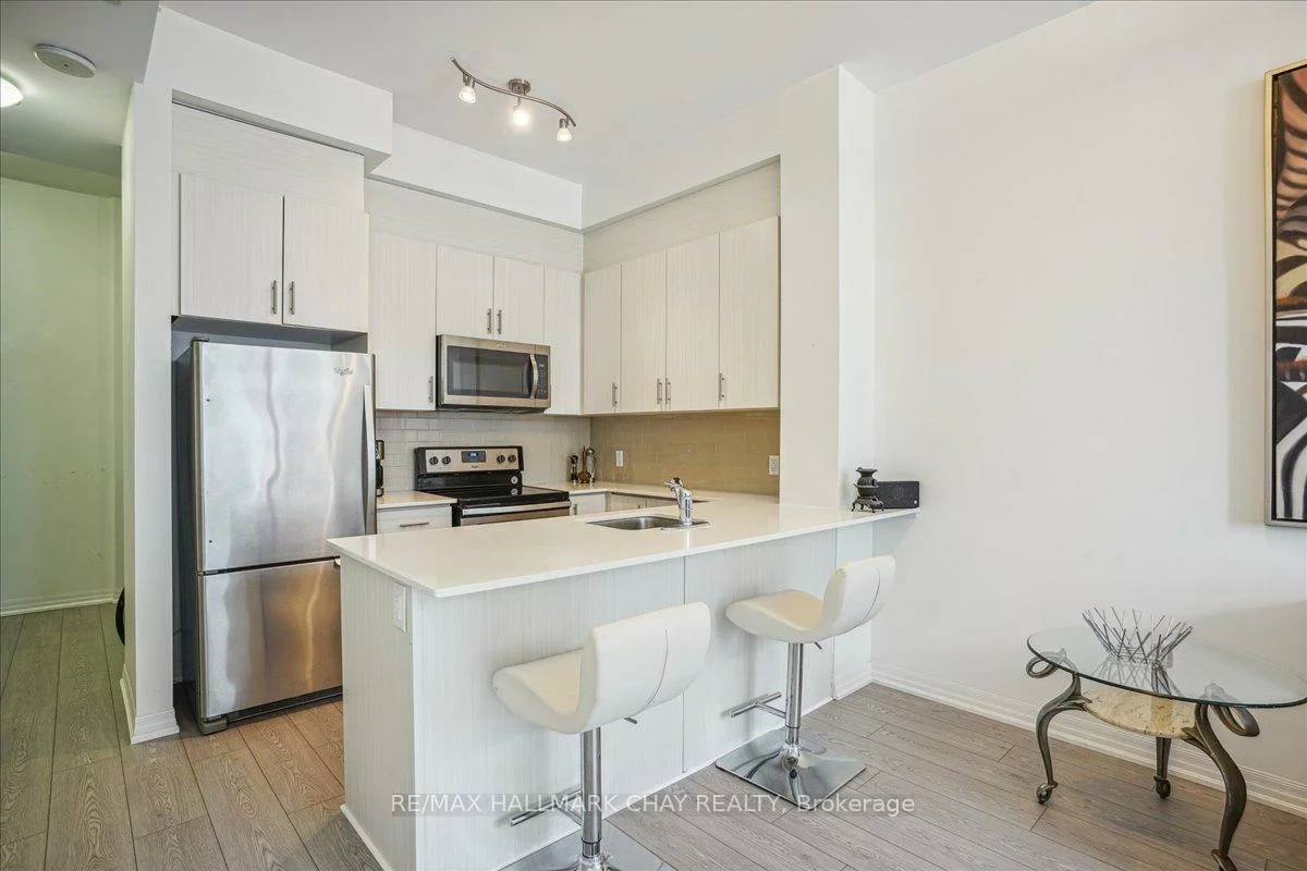 111, Worsley, City Centre, Barrie