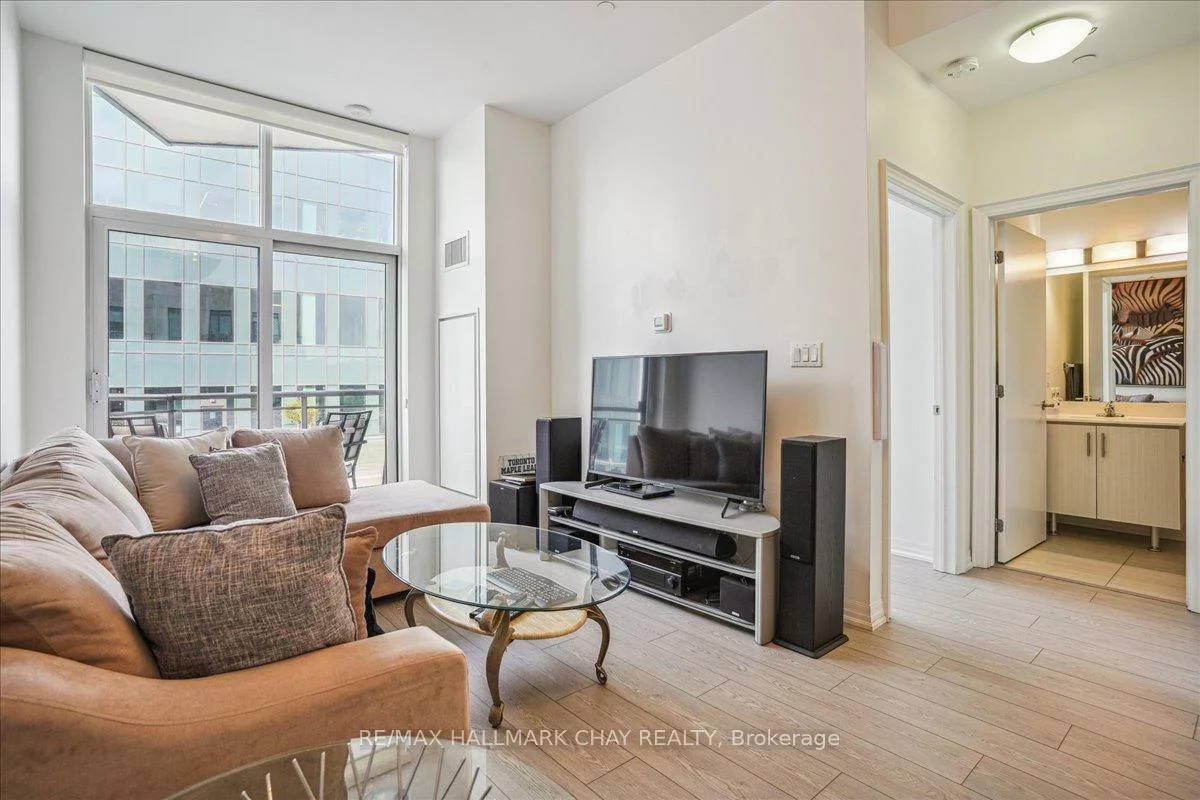 111, Worsley, City Centre, Barrie