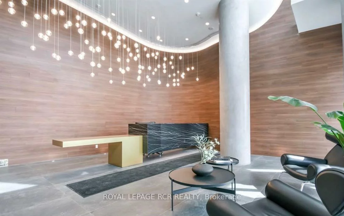 39, Mary, City Centre, Barrie