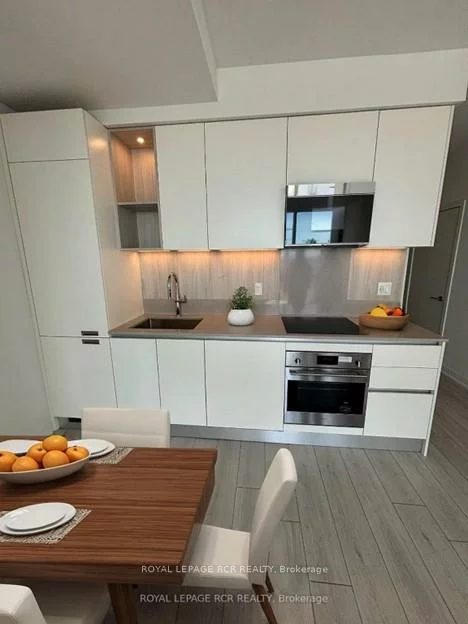 39, Mary, City Centre, Barrie