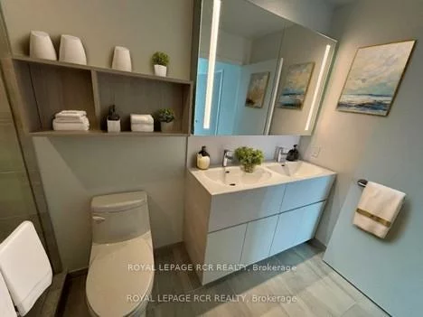 39, Mary, City Centre, Barrie